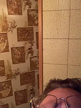 Snapshot of Tonybaloney1972 chatting on 02-27-26, 01:05 Tonybaloney1972 online show from 02-27-26, 01:05