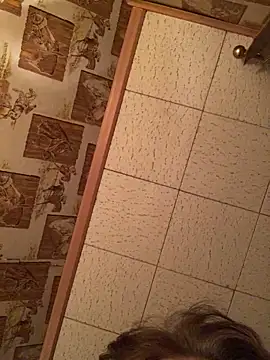 Snapshot of Tonybaloney1972 chatting on 03-08-26, 04:38 Tonybaloney1972 online show from 03-08-26, 04:38