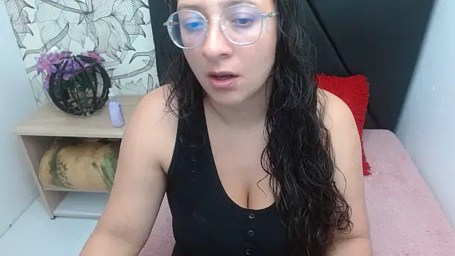 Snapshot of sarax_ximena chatting on 05-15-26, 05:47 sarax ximena online show from 05-15-26, 05:47