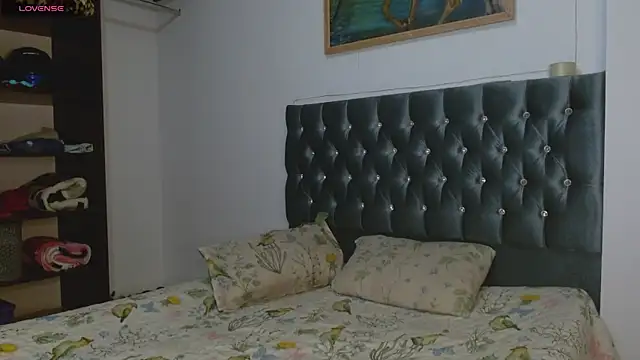 AntonellaAndNoah online show from 12-17-24, 12:23