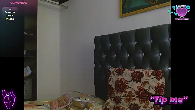 AntonellaAndNoah online show from 01-11-25, 07:59