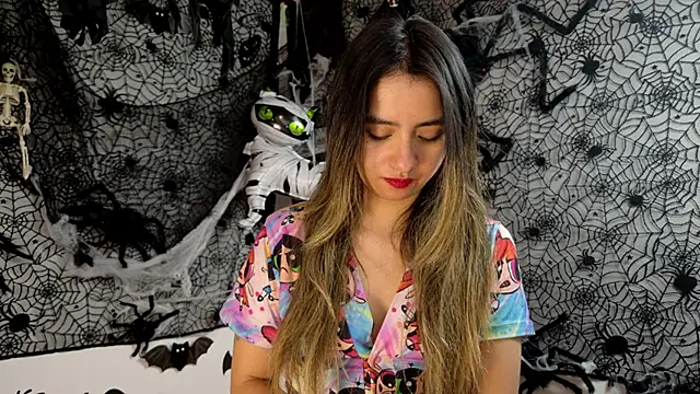 Snapshot of julietta___jackson chatting on 10-11-25, 03:54 julietta   jackson online show from 10-11-25, 03:54