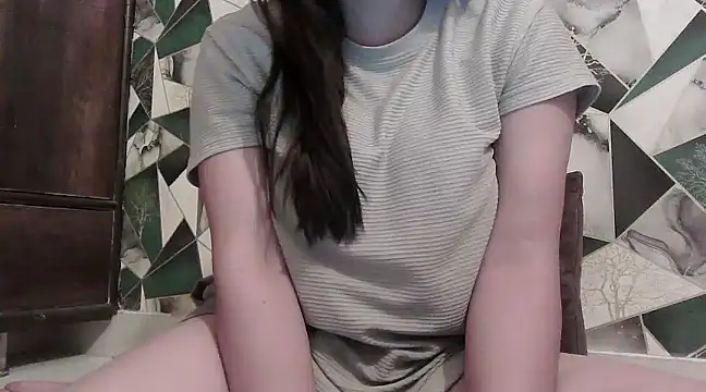 Snapshot of ANANYA-TIWARI chatting on 03-15-25, 09:49 ANANYA-TIWARI online show from 03-15-25, 09:49