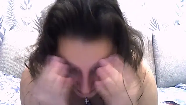 ShelaDiass online show from 11-28-25, 11:24