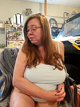 MsShelby40 online show from 10-30-25, 04:41