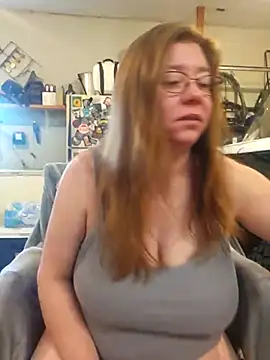 Snapshot of MsShelby40 chatting on 04-07-26, 03:23 MsShelby40 online show from 04-07-26, 03:23