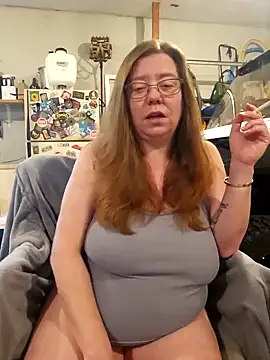 Snapshot of MsShelby40 chatting on 05-02-26, 09:53 MsShelby40 online show from 05-02-26, 09:53