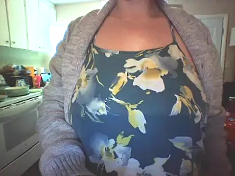 Snapshot of Big-Tits-McGee chatting on 02-19-25, 03:05 Big-Tits-McGee online show from 02-19-25, 03:05