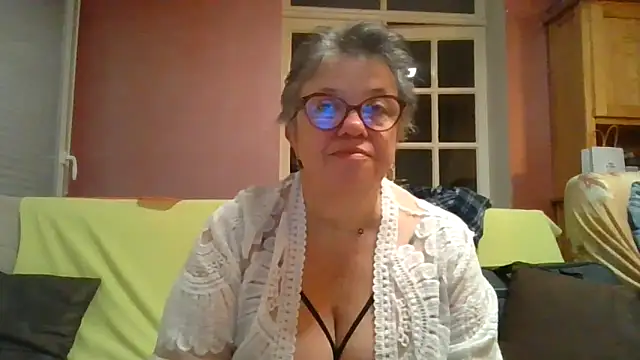 Vandeae44 online show from 03-23-26, 08:46