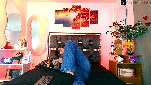 Alex and Fabian online show from 12-17-24, 06:31