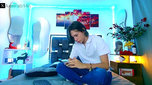 Alex and Fabian online show from 12-25-24, 06:19