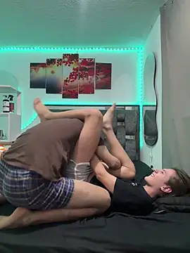 Alex and Fabian online show from 04-19-26, 03:06