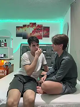 Alex and Fabian online show from 04-21-26, 03:46