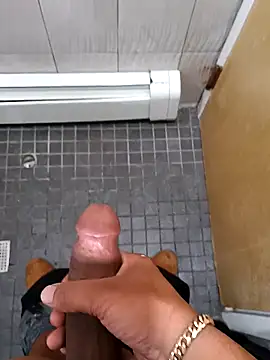 Snapshot of Goaboutyouway1 chatting on 11-09-25, 03:21 Goaboutyouway1 online show from 11-09-25, 03:21