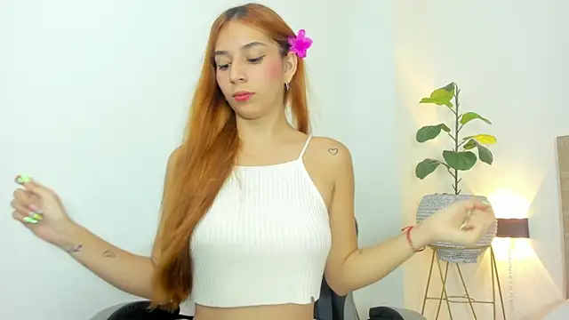 Snapshot of maroly_21 chatting on 09-26-25, 07:18 maroly 21 online show from 09-26-25, 07:18