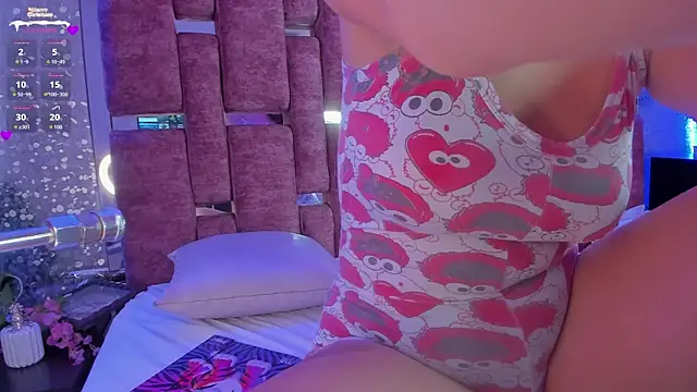 AlessiaDouce online show from 12-28-24, 08:04