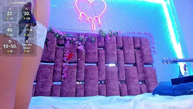 AlessiaDouce online show from 03-11-25, 08:42