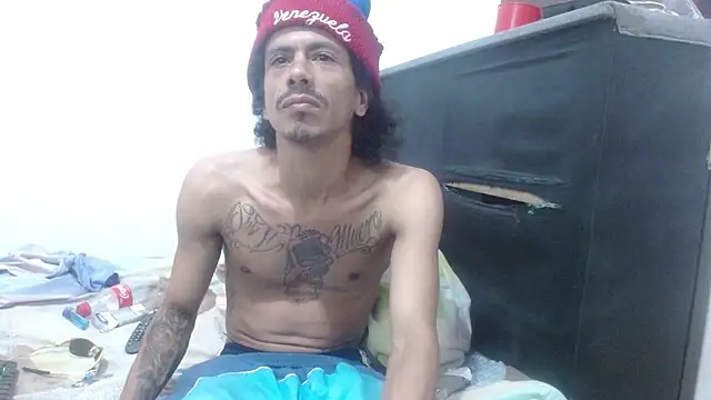 Snapshot of damian_bottom_bigcock chatting on 12-07-24, 01:25 damian bottom bigcock online show from 12-07-24, 01:25