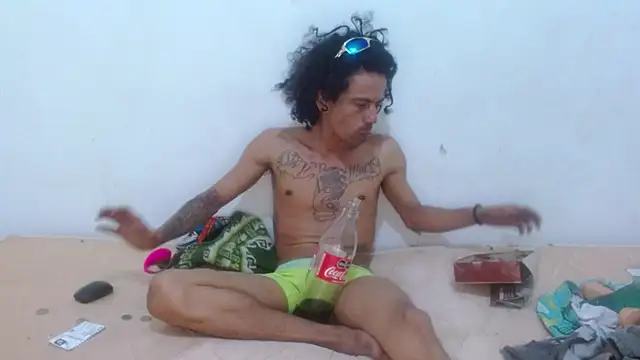 Snapshot of damian_bottom_bigcock chatting on 01-02-25, 05:03 damian bottom bigcock online show from 01-02-25, 05:03