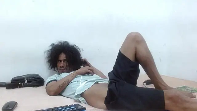 Snapshot of damian_bottom_bigcock chatting on 01-05-25, 03:43 damian bottom bigcock online show from 01-05-25, 03:43