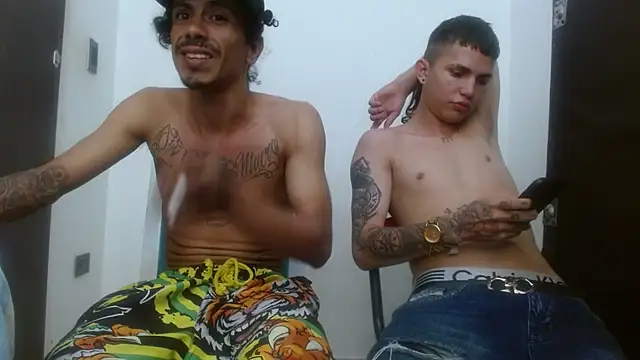 Snapshot of damian_bottom_bigcock chatting on 03-11-25, 02:18 damian bottom bigcock online show from 03-11-25, 02:18