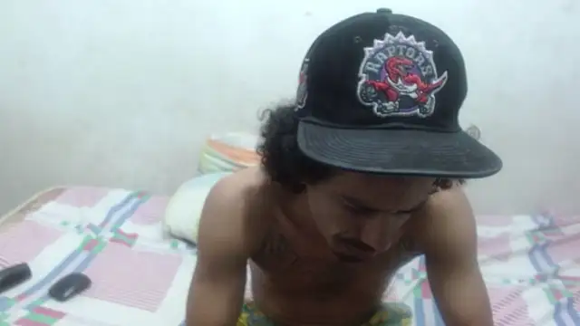 Snapshot of damian_bottom_bigcock chatting on 03-21-25, 01:45 damian bottom bigcock online show from 03-21-25, 01:45