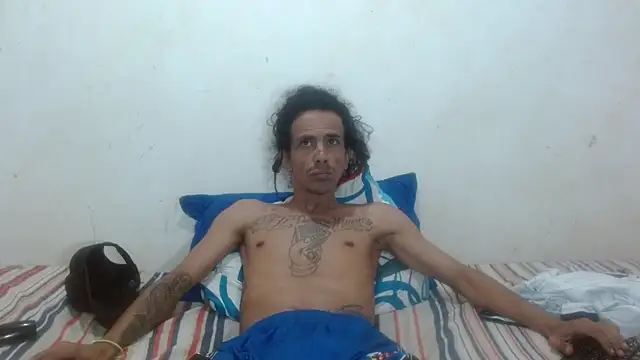 Snapshot of damian_bottom_bigcock chatting on 10-07-25, 01:41 damian bottom bigcock online show from 10-07-25, 01:41