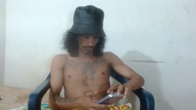 Snapshot of damian_bottom_bigcock chatting on 02-09-26, 03:16 damian bottom bigcock online show from 02-09-26, 03:16