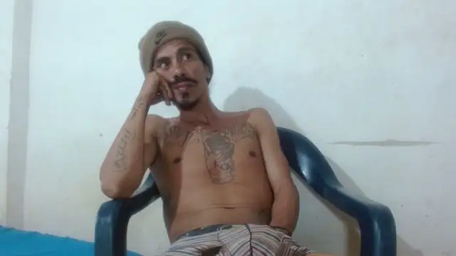 Snapshot of damian_bottom_bigcock chatting on 02-24-26, 10:19 damian bottom bigcock online show from 02-24-26, 10:19