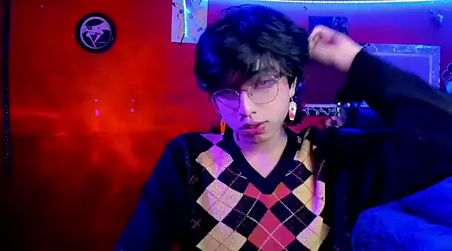 Snapshot of AnggelONfiree chatting on 12-06-24, 07:10 AnggelONfiree online show from 12-06-24, 07:10