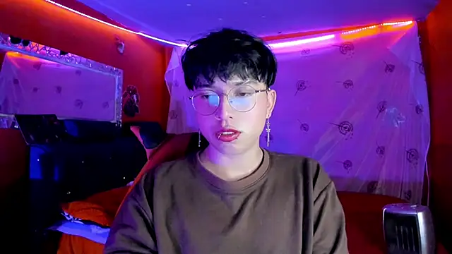 Snapshot of AnggelONfiree chatting on 09-17-25, 05:31 AnggelONfiree online show from 09-17-25, 05:31