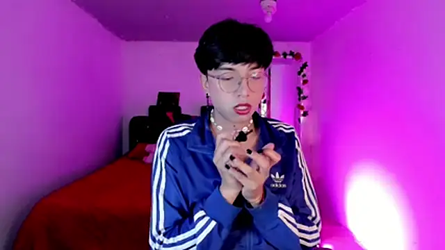 Snapshot of AnggelONfiree chatting on 11-25-25, 01:55 AnggelONfiree online show from 11-25-25, 01:55