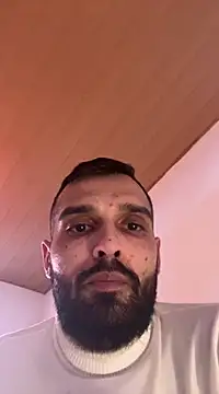 Snapshot of sisi1992 chatting on 03-06-25, 09:47 sisi1992 online show from 03-06-25, 09:47