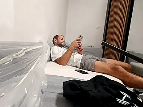 Zbochunec online show from 12-23-25, 04:10