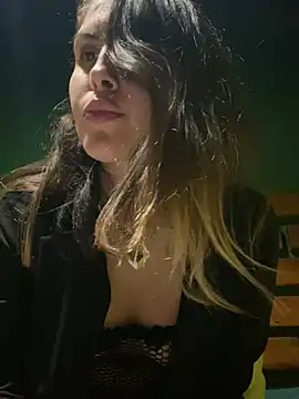 Snapshot of isadelasestrellas chatting on 03-15-25, 03:40 isadelasestrellas online show from 03-15-25, 03:40