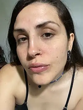 Snapshot of isadelasestrellas chatting on 10-05-25, 02:04 isadelasestrellas online show from 10-05-25, 02:04