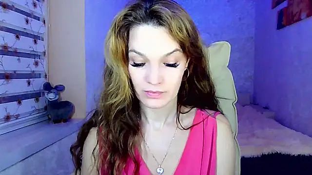 Snapshot of impossibleluna chatting on 10-11-25, 05:33 impossibleluna online show from 10-11-25, 05:33