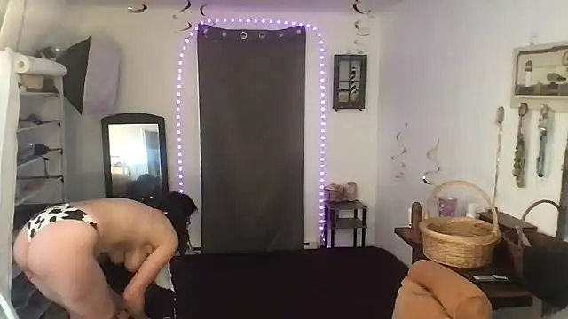 BonfireBonnie online show from 01-07-25, 07:49