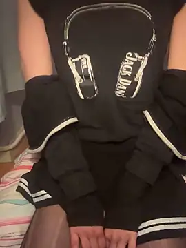 egirl711 online show from 01-25-25, 12:06