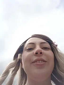 madelaine- online show from 10-28-25, 06:54