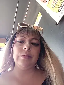 madelaine- online show from 04-26-26, 07:11