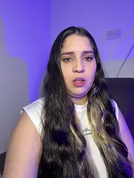 Snapshot of valentina_jonnes1 chatting on 11-07-25, 06:35 valentina jonnes1 online show from 11-07-25, 06:35