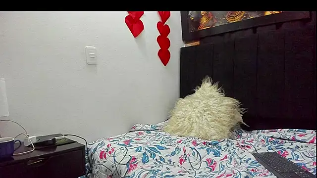 Evaaross 2345 online show from 03-21-25, 09:56