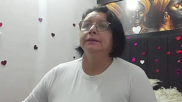 Evaaross 2345 online show from 04-13-26, 12:32