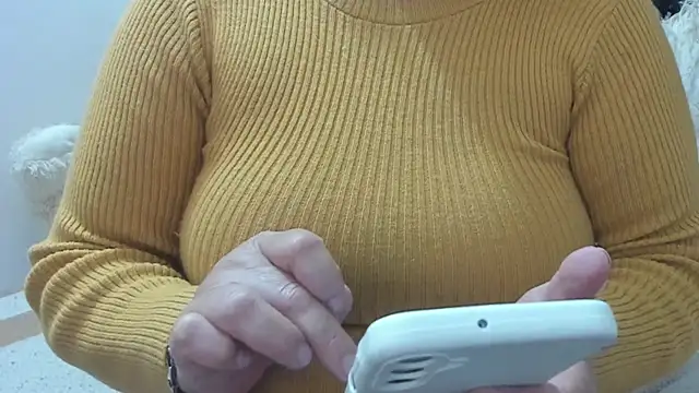 Evaaross 2345 online show from 04-23-26, 07:27