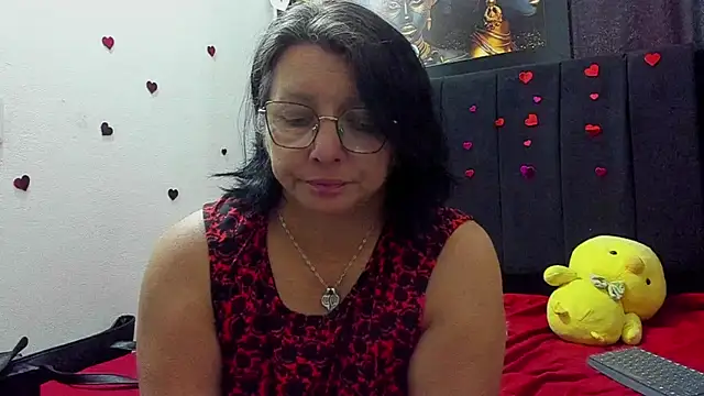 Evaaross 2345 online show from 07-23-26, 12:58