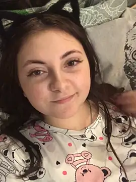 Snapshot of fairy365 chatting on 01-05-25, 09:05 fairy365 online show from 01-05-25, 09:05