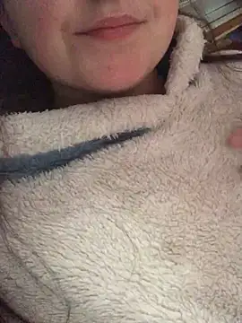 Snapshot of fairy365 chatting on 02-23-25, 08:17 fairy365 online show from 02-23-25, 08:17