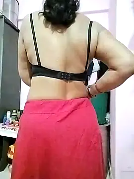 Snapshot of PayalSharmahot143 chatting on 02-15-25, 12:37 PayalSharmahot143 online show from 02-15-25, 12:37