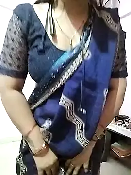 Snapshot of PayalSharmahot143 chatting on 02-25-25, 02:11 PayalSharmahot143 online show from 02-25-25, 02:11